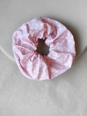 DOTS IN BABY PINK | SCRUNCHIE